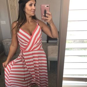 Vince Camuto faux wrap dress coral/white hi-lo